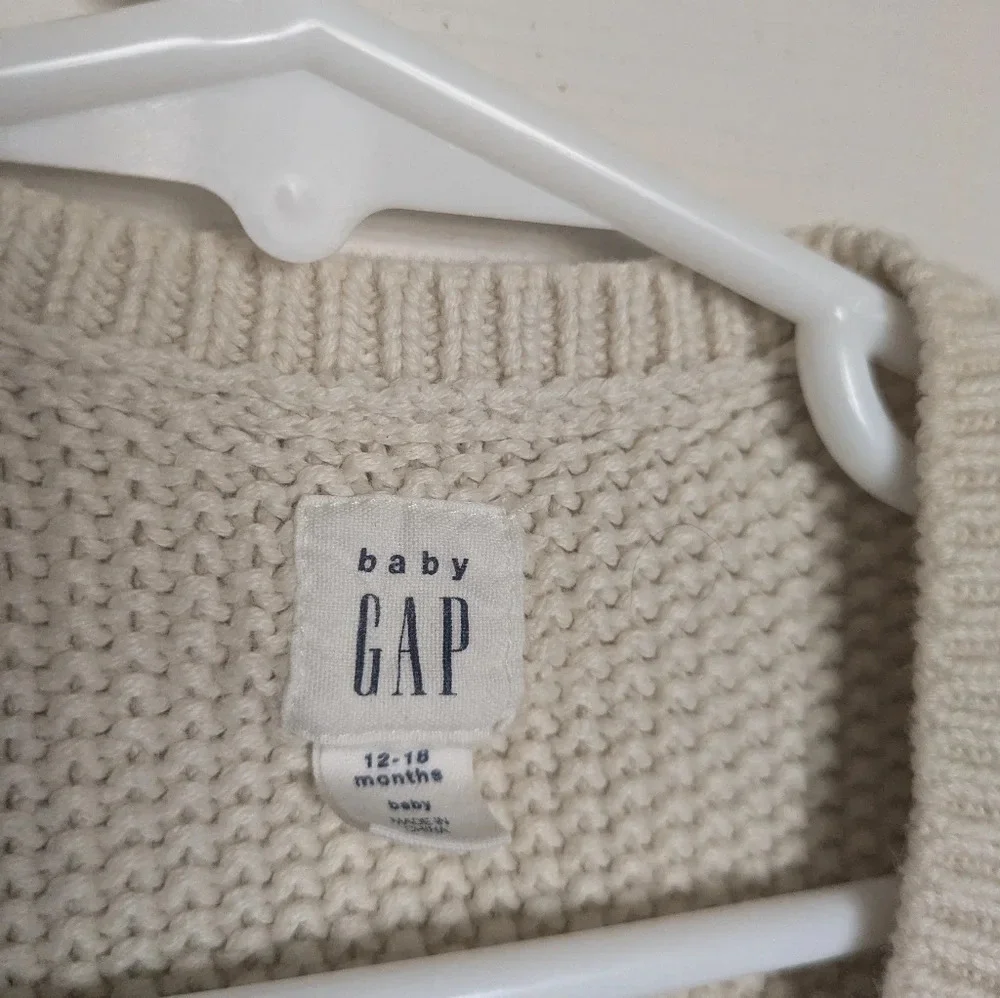 Baby Gap 100% Cotton Cable Knit Cream Cardigan Toddler size 12-18m